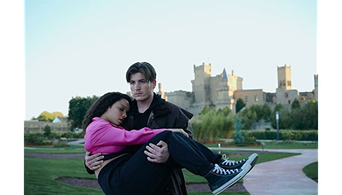 Vampire Academy 2x1